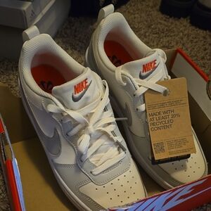 Nike White and Grey Court Athletic Shoes 6Y 7.5 W